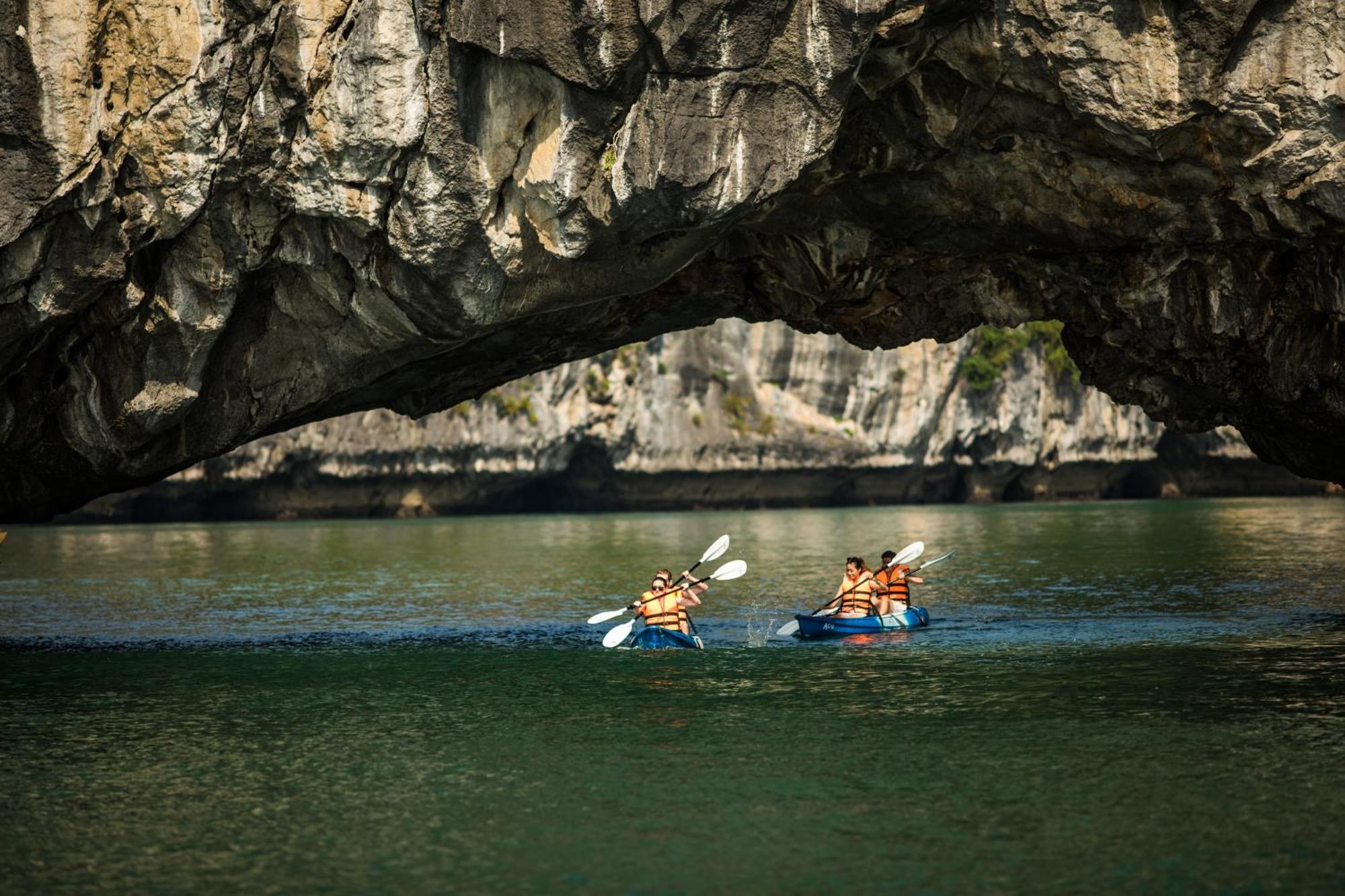 Hotel Bhaya Legend Cruises Ha Long Exterior foto